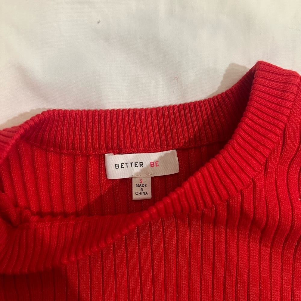 Red Ribbed High Neck Short Sleeve Tee Size Small - Picture 2 of 3